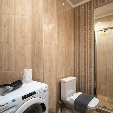 P Deluxe 12