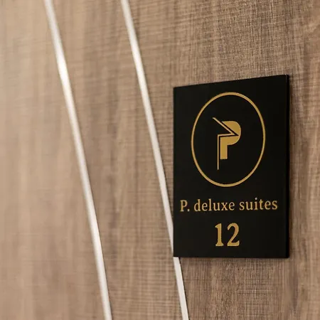 P Deluxe 12 *